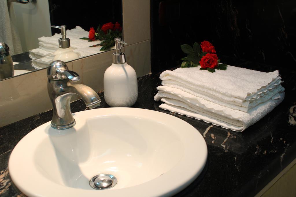 איספיקה Villa Orchidea Luxury B&B מראה חיצוני תמונה