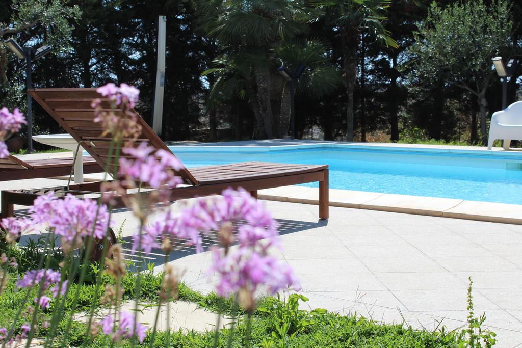 איספיקה Villa Orchidea Luxury B&B מראה חיצוני תמונה
